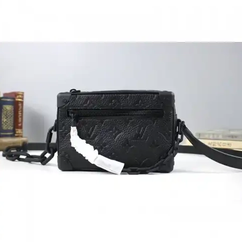20DJ570013 LV Bags 0808